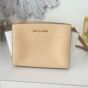 Michael Kors Crossbody Purse